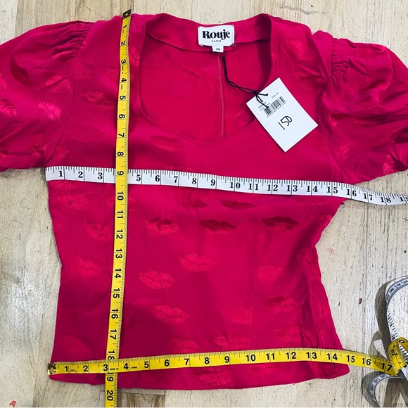 Rouje fuschia lipstick print top - Picture 12 of 12